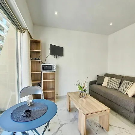 Nestor&jeeves - Palma - Proche * 니스