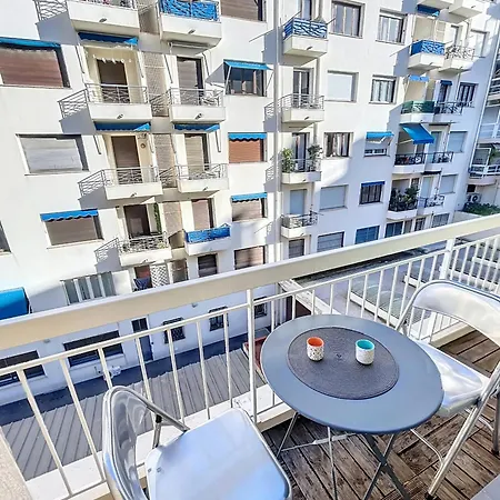 Nestor&jeeves - Palma - Proche *